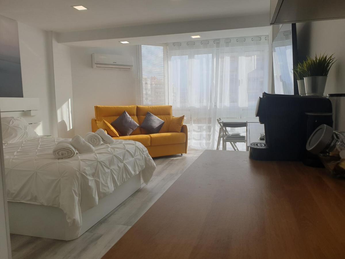 Estudio Amalfi Торе дел Мар Екстериор снимка
